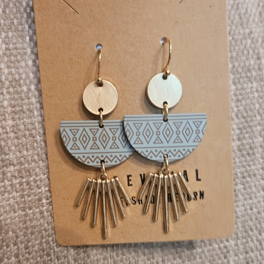 Dangle earrings